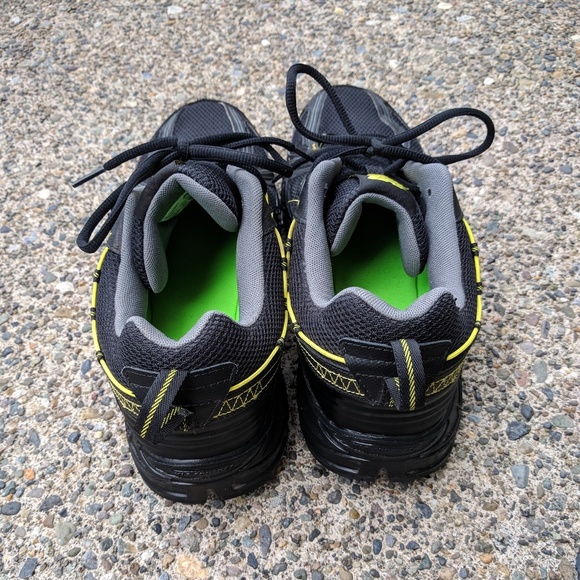 new balance men's 5v2 sneaker